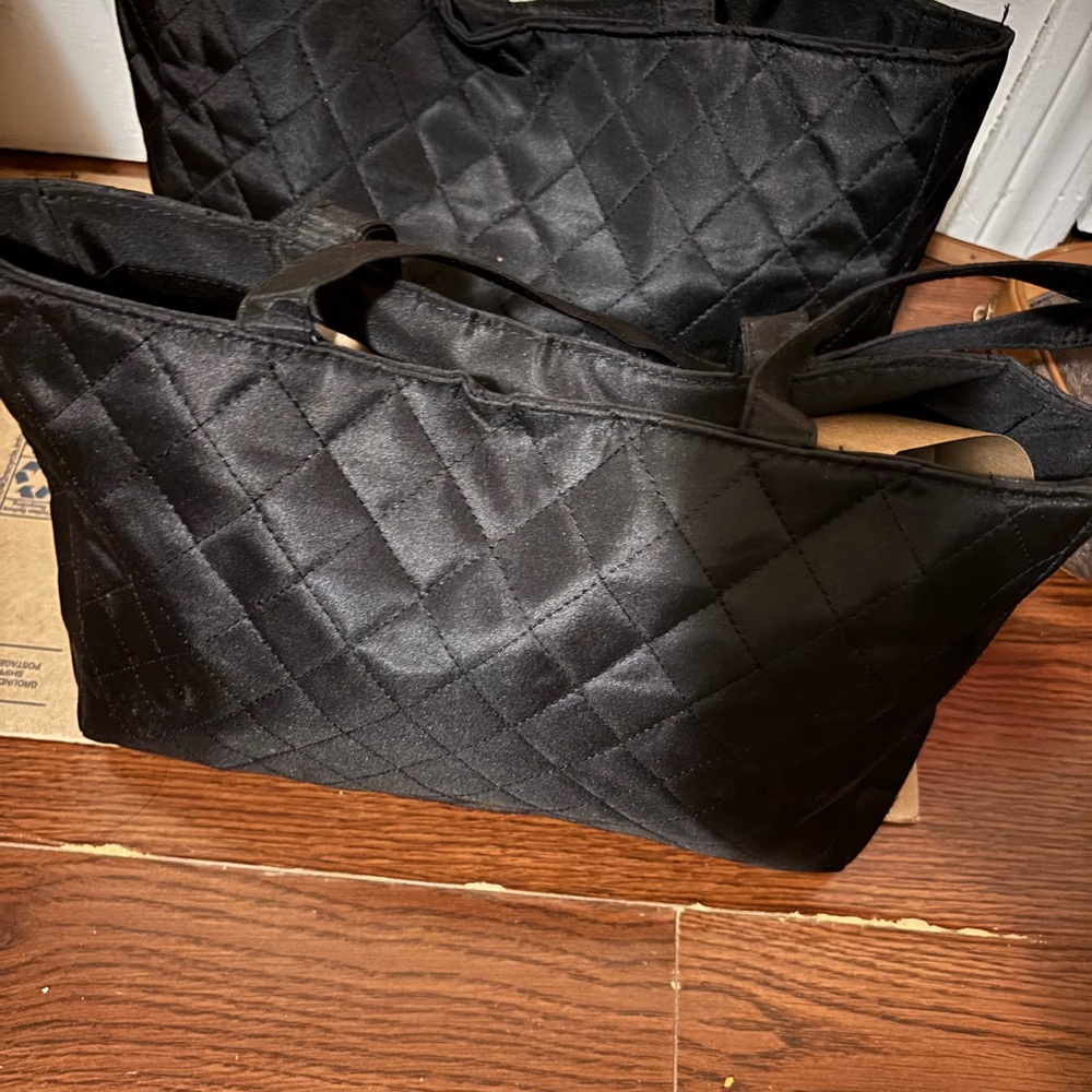 Source Unknown Black Quilted Tote - image 2